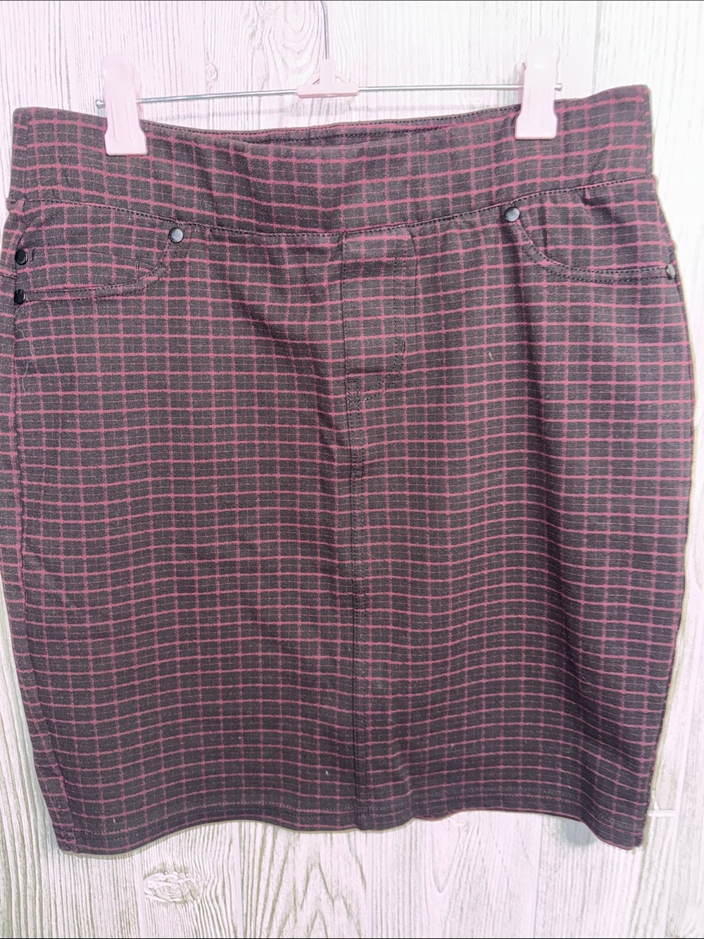 Liverpool Jeans Company Brick Red and Black Plaid Pencil Skirt - Picture 3 of 9